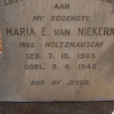 NIEKERK Maria E., van nee HOLTZHAUSEN 1903-1946