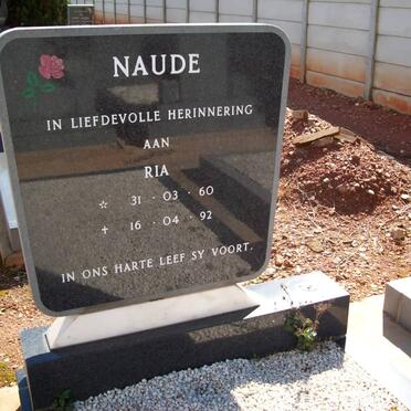 NAUDE Ria 1960-1992