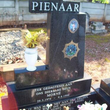 PIENAAR Morné 1974-1996