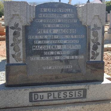 PLESSIS Pieter Jacobus, du 1886-1950 &amp; Magdalena Albertha DE VRIES 1896-1971