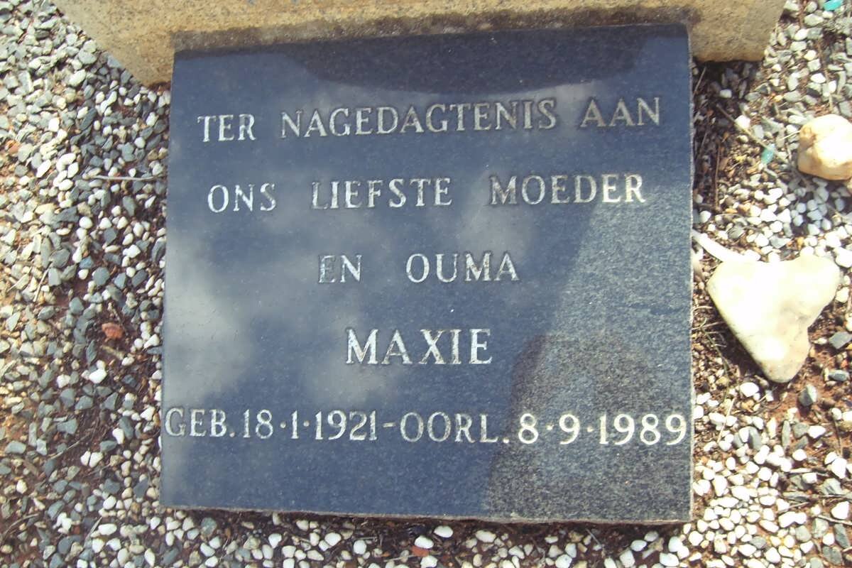 ? Maxie 1921-1989