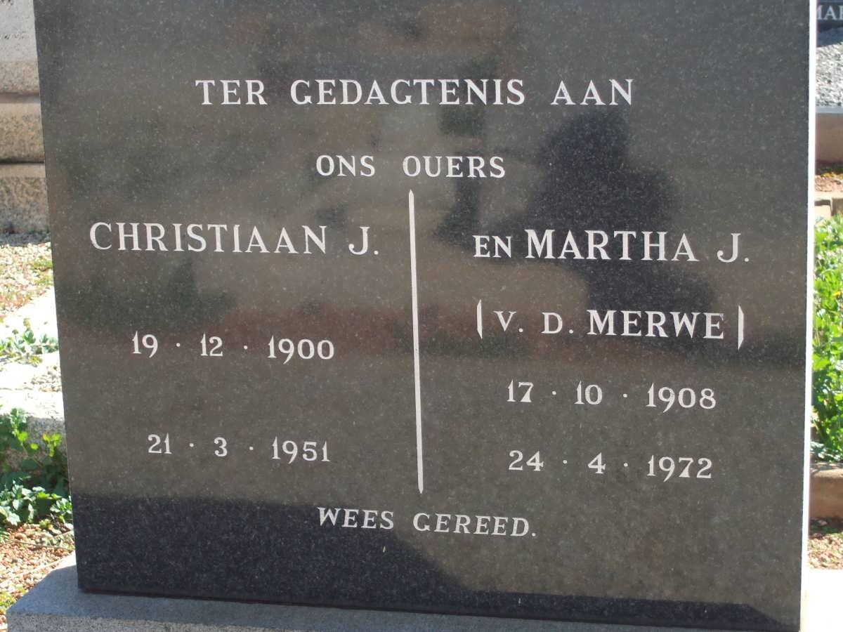 ? Christiaan J. 1900-1951 &amp; Martha J. V.D. MERWE 1908-1972