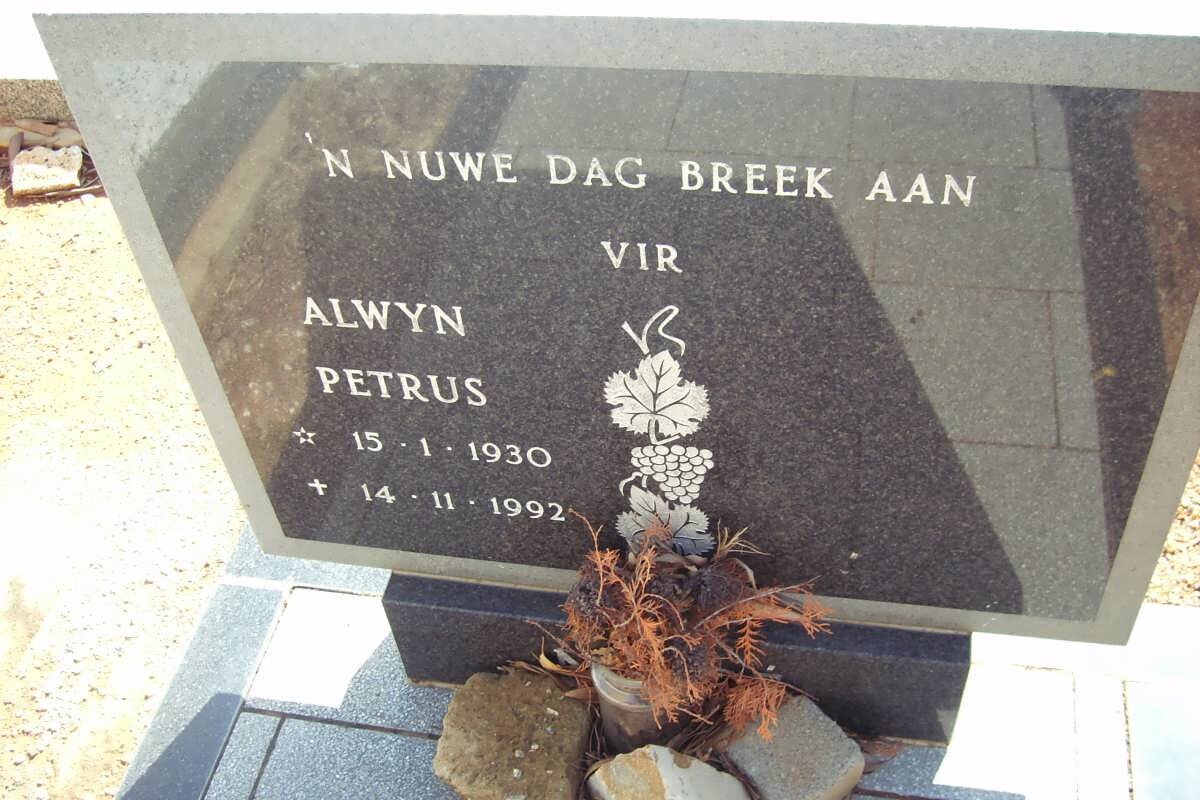 ? Alwyn Petrus 1930-1992