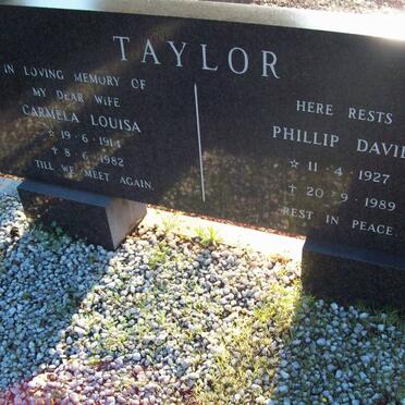 TAYLOR Phillip David 1927-1989 &amp; Carmela Louisa 1914-1982