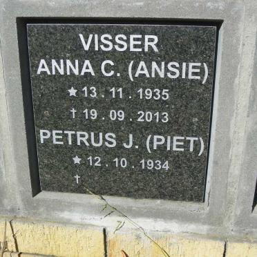 VISSER Petrus J. 1934- &amp; Anna C. 1935-2013