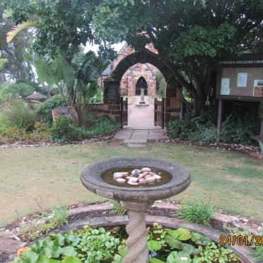 Western Cape, PLETTENBERG BAY, Anglican Church, St. Peter's, church yard