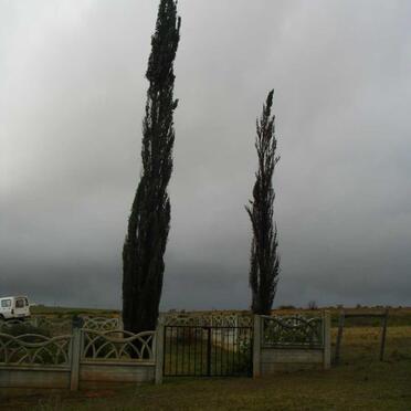 Western Cape, RIVERSDALE district, Dagbreek 385, farm cemetery