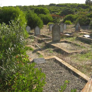 2. Oorsig oor begraafplaas / Overview of graveyard