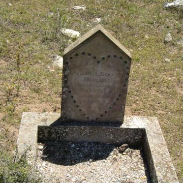 Western Cape, RIVERSDALE district, Vermaaklikheid, Vermaaklykheid 499, farm cemetery_04