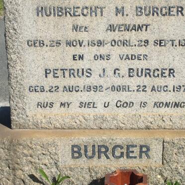 BURGER Petrus J.G. 1892-1970 &amp; Huibrecht M. AVENANT 1891-1951