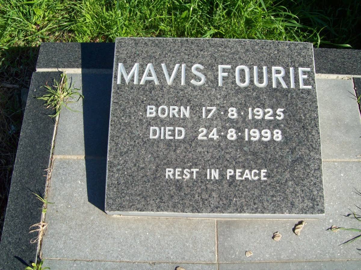 FOURIE Mavis 1925-1998