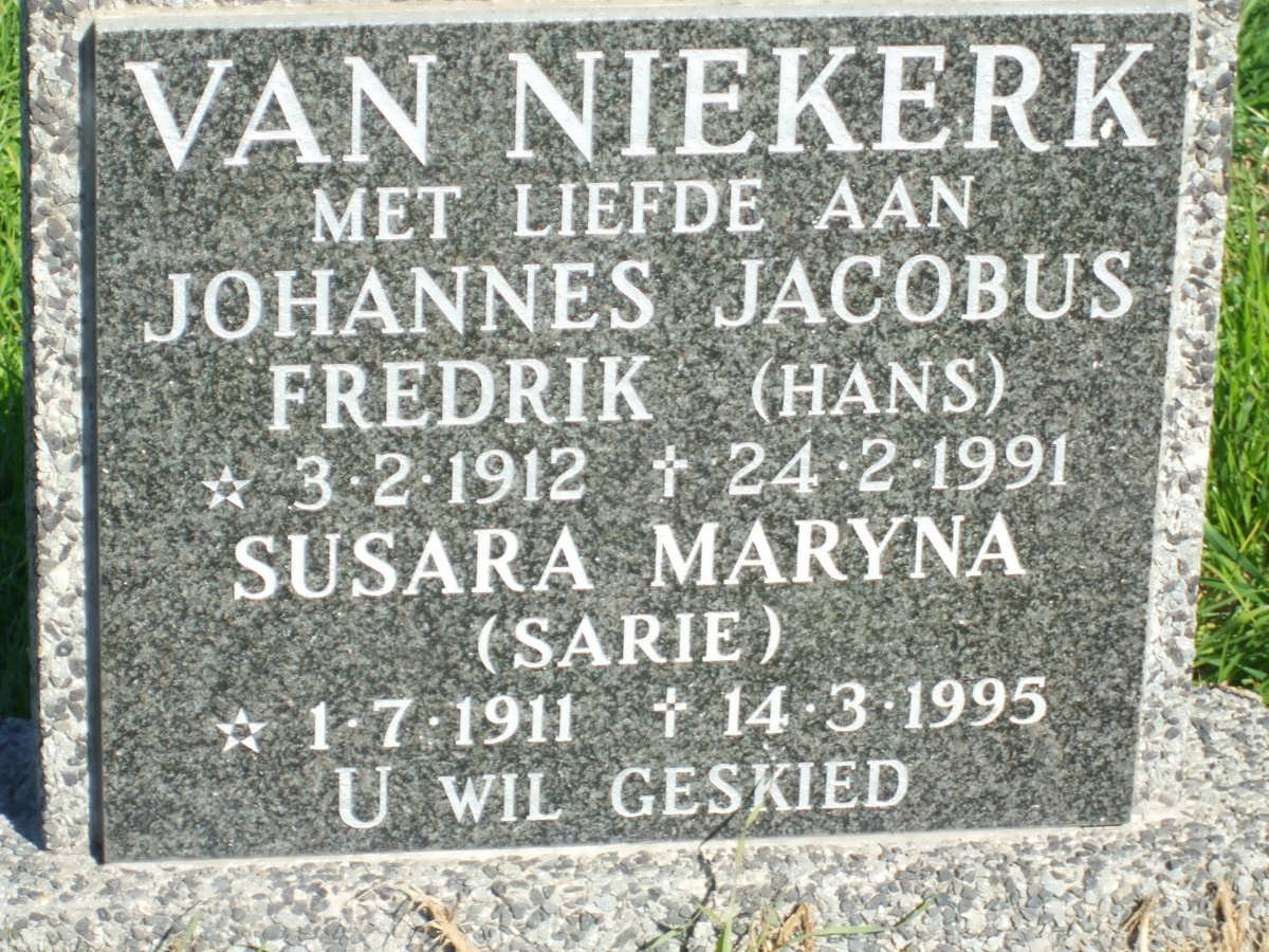 NIEKERK Fredrik, van 1912-1991 &amp; Susara Maryna 1911-1995