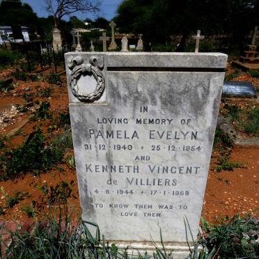 VILLIERS Pamela Evelyn, de 1940-1954 :: DE VILLIERS Kenneth Vincent 1944-1969