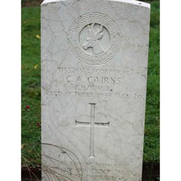 CAIRNS C.A. -1944