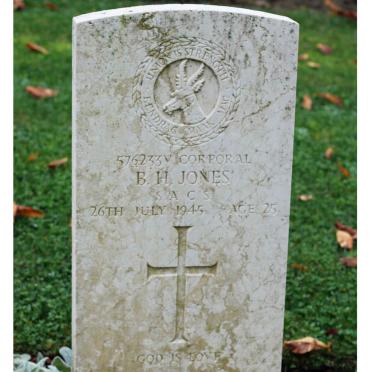 J - Vanne :: Surnames - J