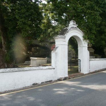 1. Entrance to Old Dutch Graveyard