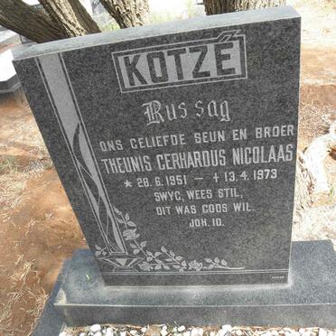 KOTZE Theunis Gerhardus Nicolaas 1951-1973