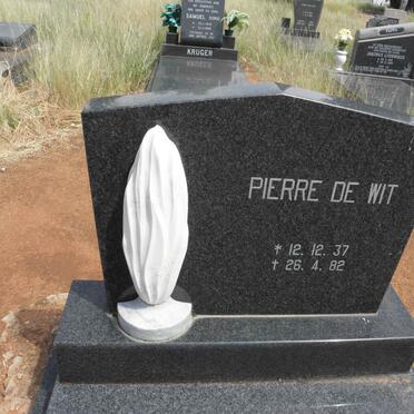 WIT Pierre, de 1937-1982