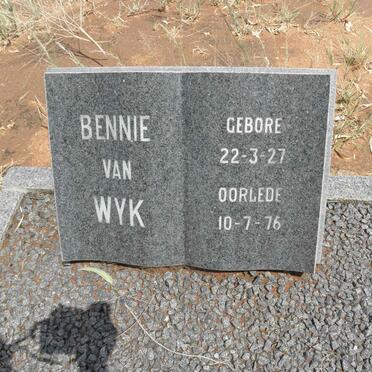 WYK Bennie, van 1927-1976