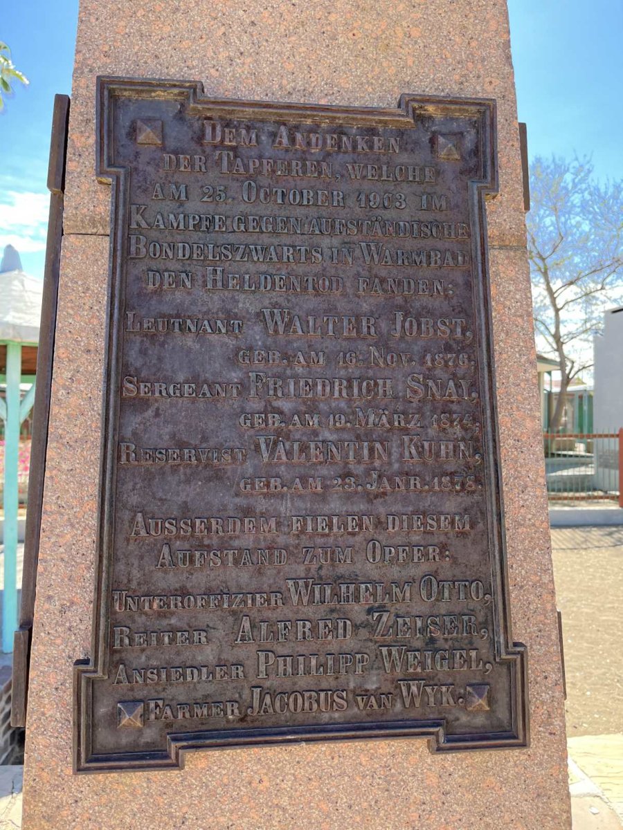 5. In memory of those who died during the Bondelszwartz rebellion in 1903. See names.