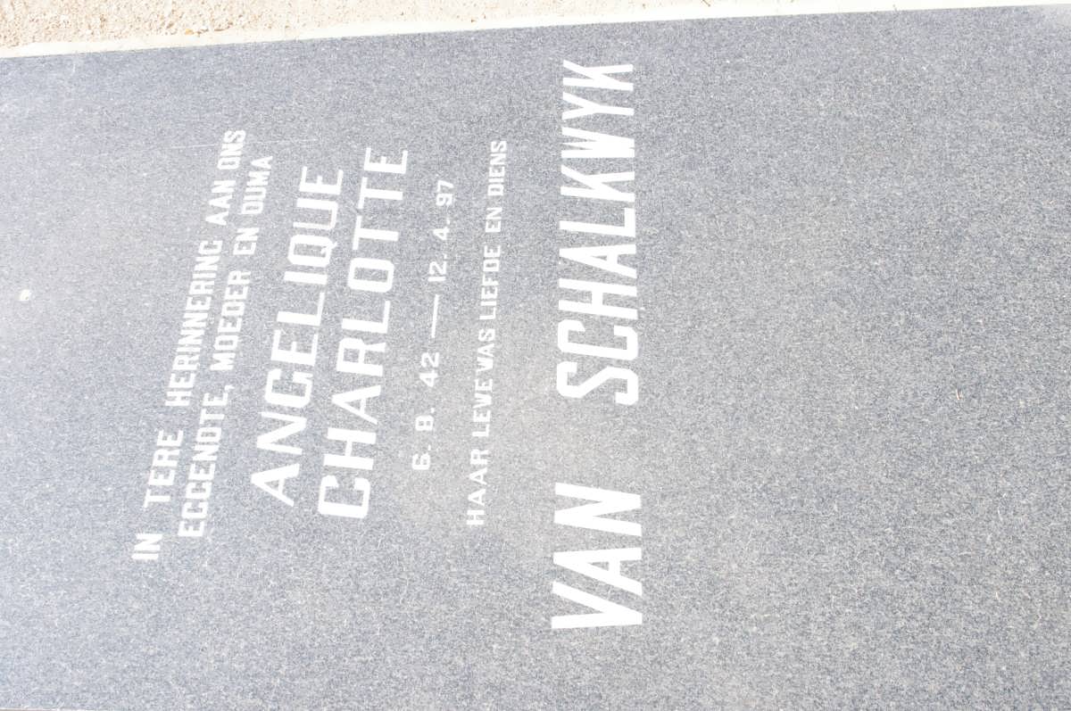 SCHALKWYK Angelique Charlotte, van 1942-1997