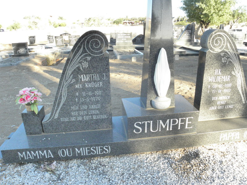 STUMPFE H.K. Waldemar 1910-1993 &amp; Martha J. KRUGER 1911-1979