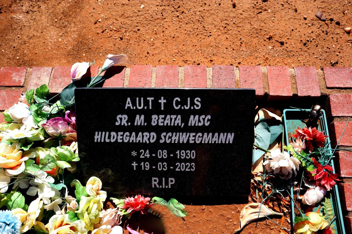 SCHWEGMANN Hildegaard 1930-2023