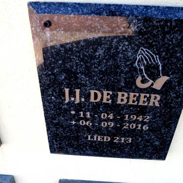 BEER J.J., de 1942-2016