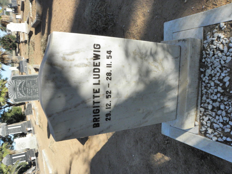 LUDEWIG Brigitte 1952-1954