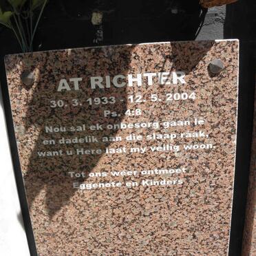 RICHTER At 1933-2004