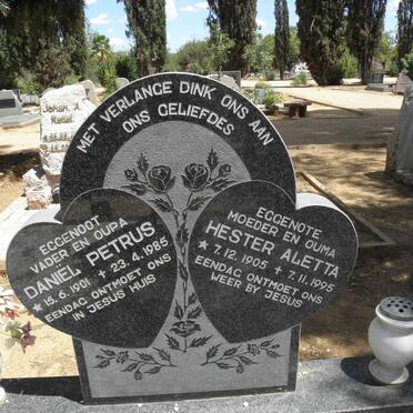 MERWE Daniël Petrus, van der 1901-1985 &amp; Hester Aletta 1905-1995