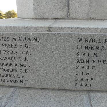 07. War Memorial 