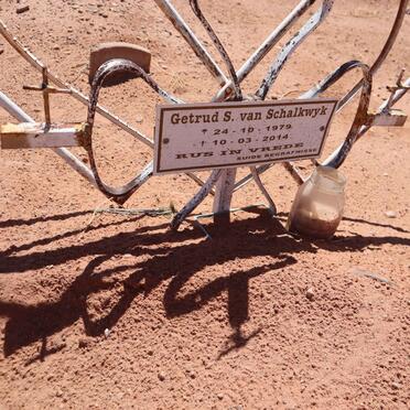 SCHALKWYK Gertrud S., van 1979-2014