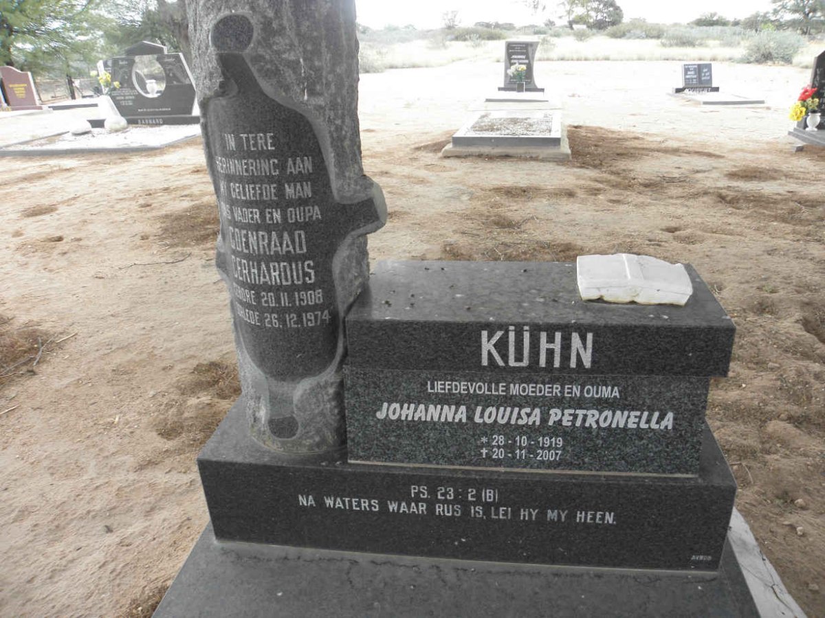 KUHN Coenraad Gerhardus 1908-1974 &amp; Johanna Louisa Petronella 1919-2007