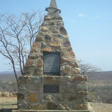 Piramiedvormige gedenkteken