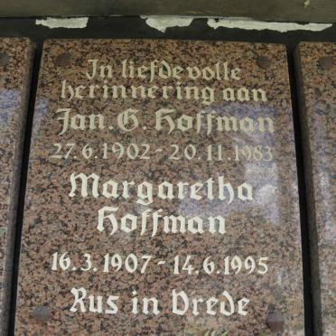HOFFMAN Jan G. 1902-1983 &amp; Margaretha 1907-1995