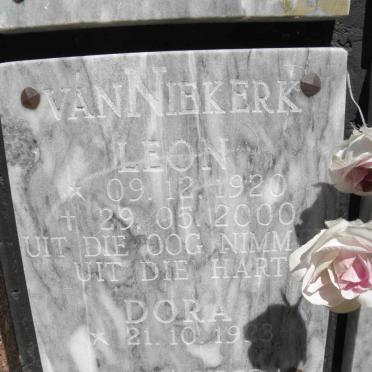NIEKERK Leon, van 1920-2000 &amp; Dora 1923-