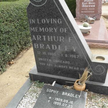 BRADLEY Arthur F. 1905-1967 &amp; Sophy 1909-1995