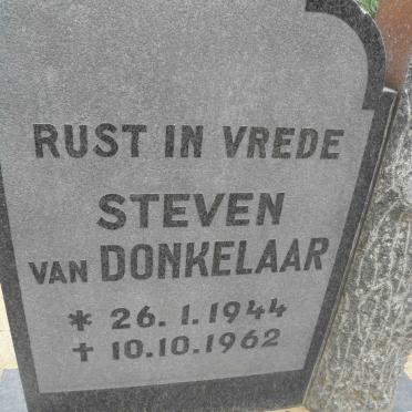 DONKELAAR Steven, van 1944-1962