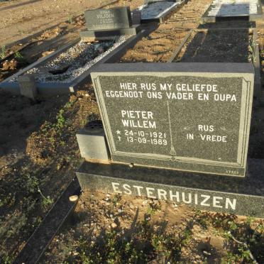 ESTERHUIZEN Pieter Willem 1921-1989