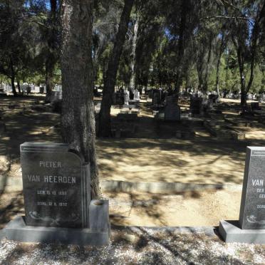 HEERDEN Pieter, van 1899-1972 &amp; S.M. DE LANGE 1910-1987