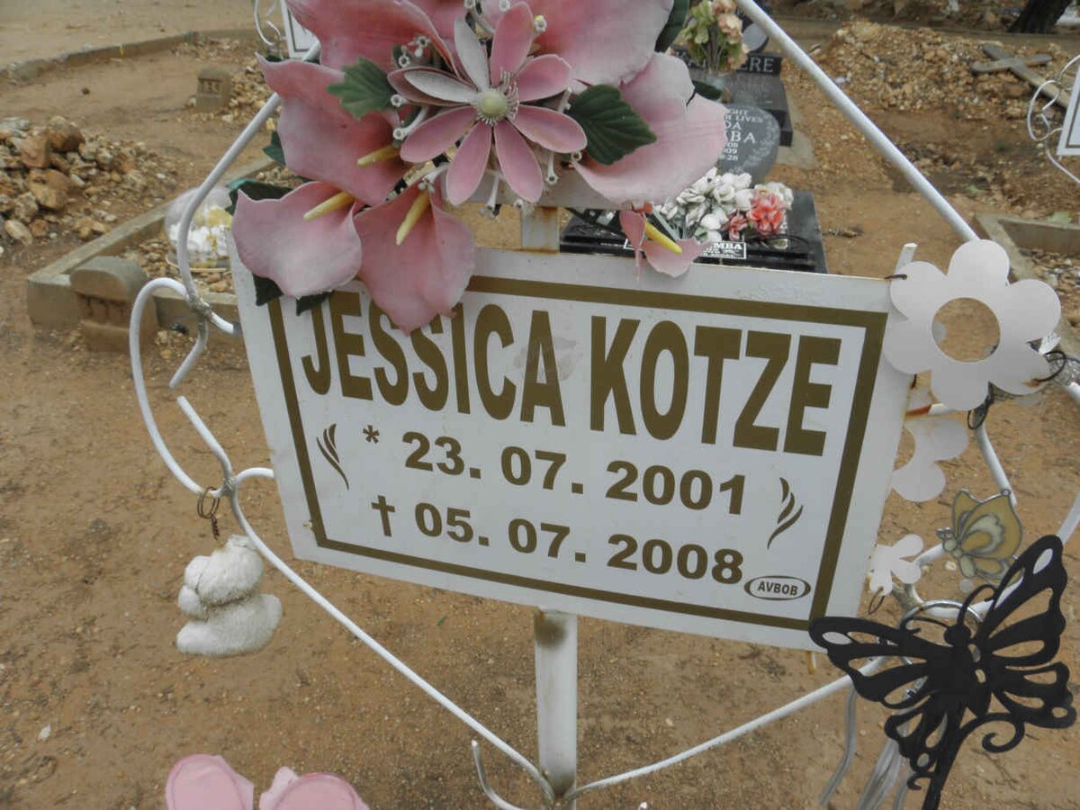 KOTZE Jessica 2001-2008