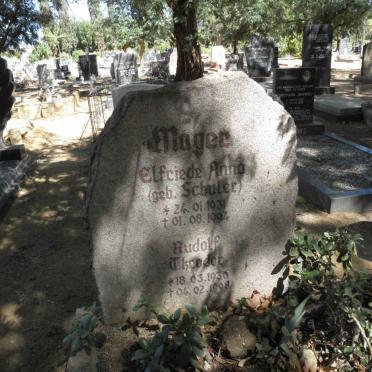 MAYER Rudolf Theodor 1930-1998 &amp; Elfrieda Anna SCHULER 1931-1994