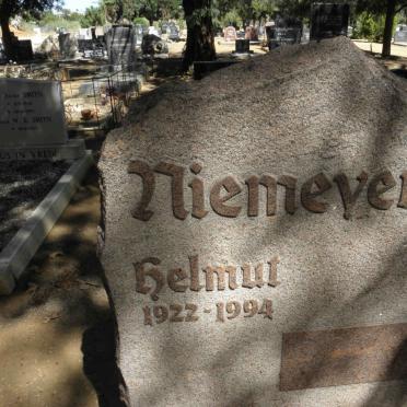 NIEMEYER Helmut 1922-1994