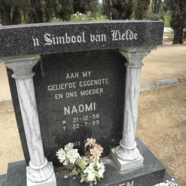OOSTHUIZEN Naomi 1958-1989