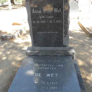 WET Christoffel Jan Hofmeyer, de 1911-1987 &amp; Anna S. GOUS 1910-1963