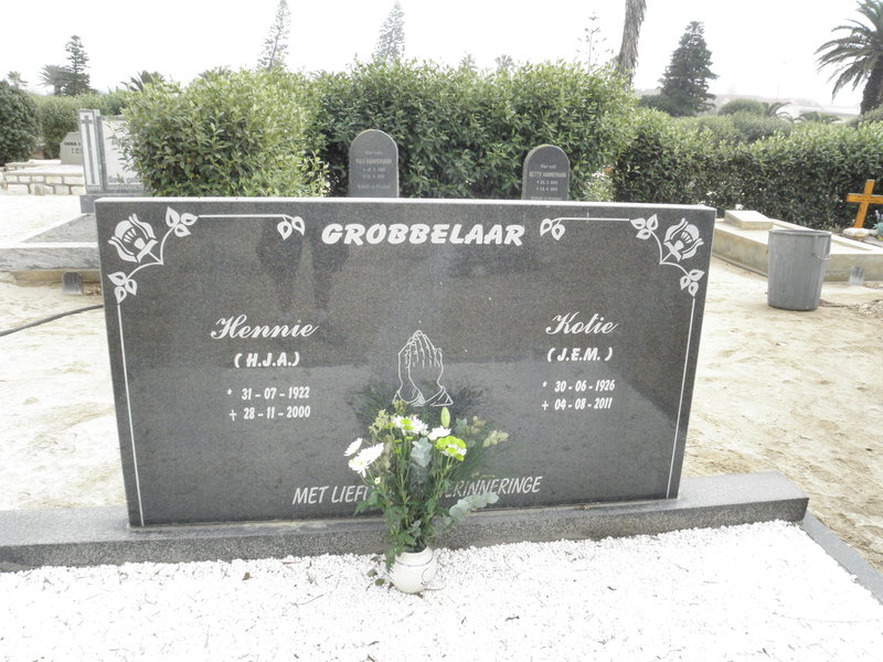 GROBBELAAR H.J.A. 1922-2000 &amp; J.E.M. 1926-2011