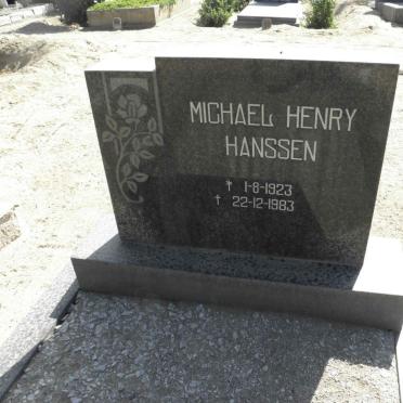 HANSSEN Michael Henry 1923-1983 &amp; Annie Sophia 1928-1996