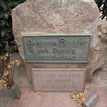 RICHTER Johanna nee DORNIG 1900-1941 :: RICHTER Renate nee ROEDER 1939-2008
