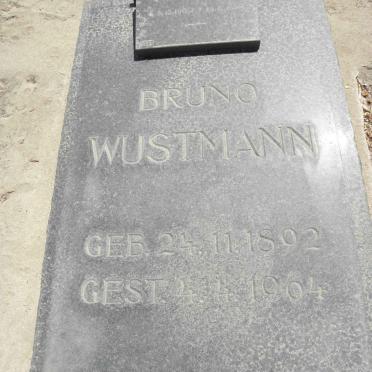WUSTMANN Bruno 1892-1964 &amp; Luise 1900-1988